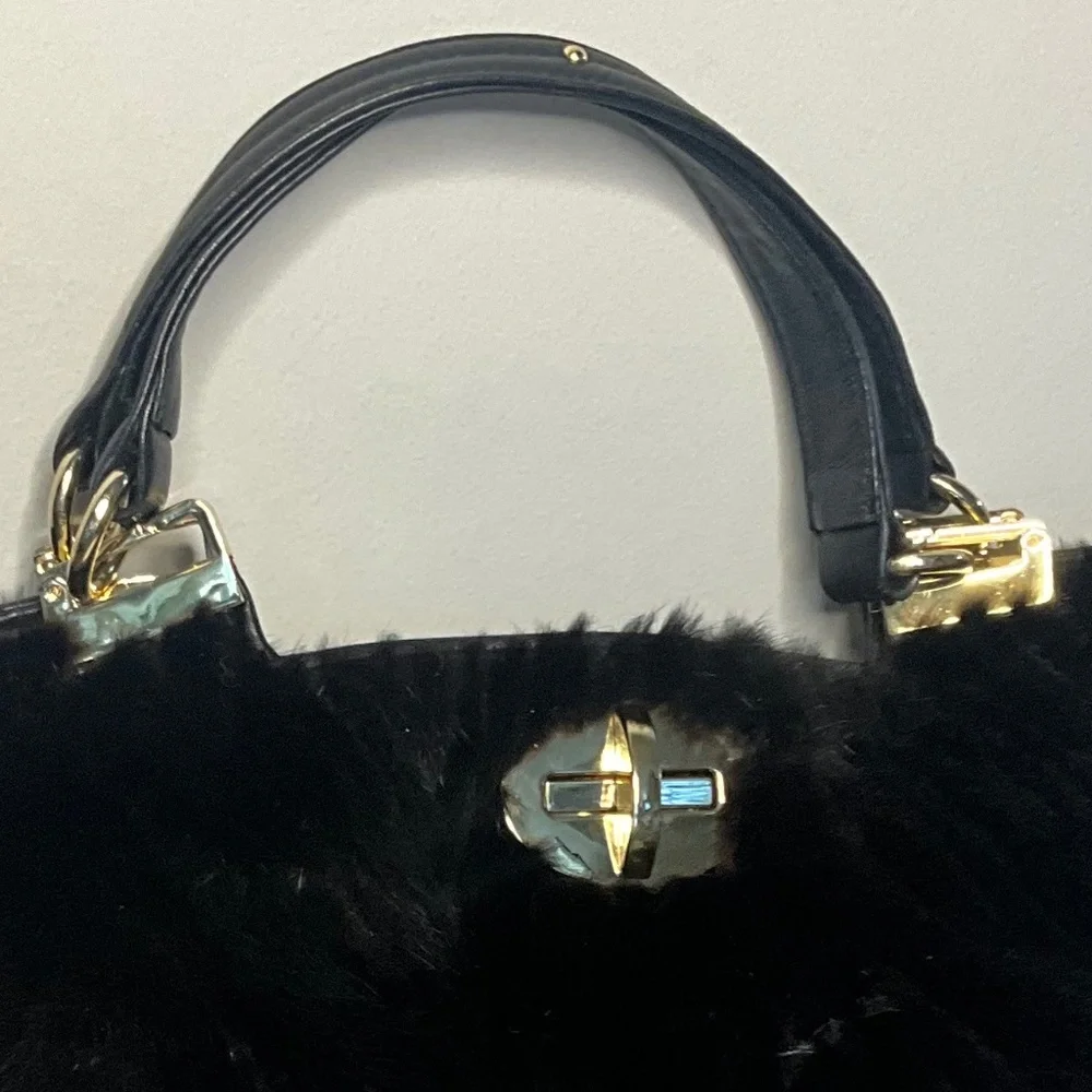 *Elegant PAOLO MASI Leather & Mink Handbag* - Picture 7 of 8